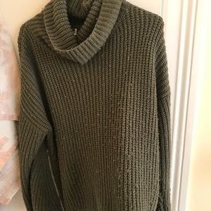 LF green with side zipper turtle neck